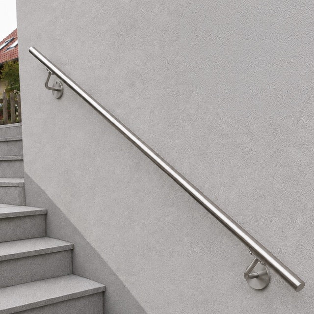 Edelstahl Handlauf nach Maß mit Wandhalterung – Trägerplattenhalter